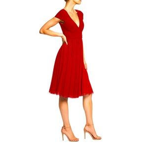 Dress the Population Corey Scalloped Lace Hem dress